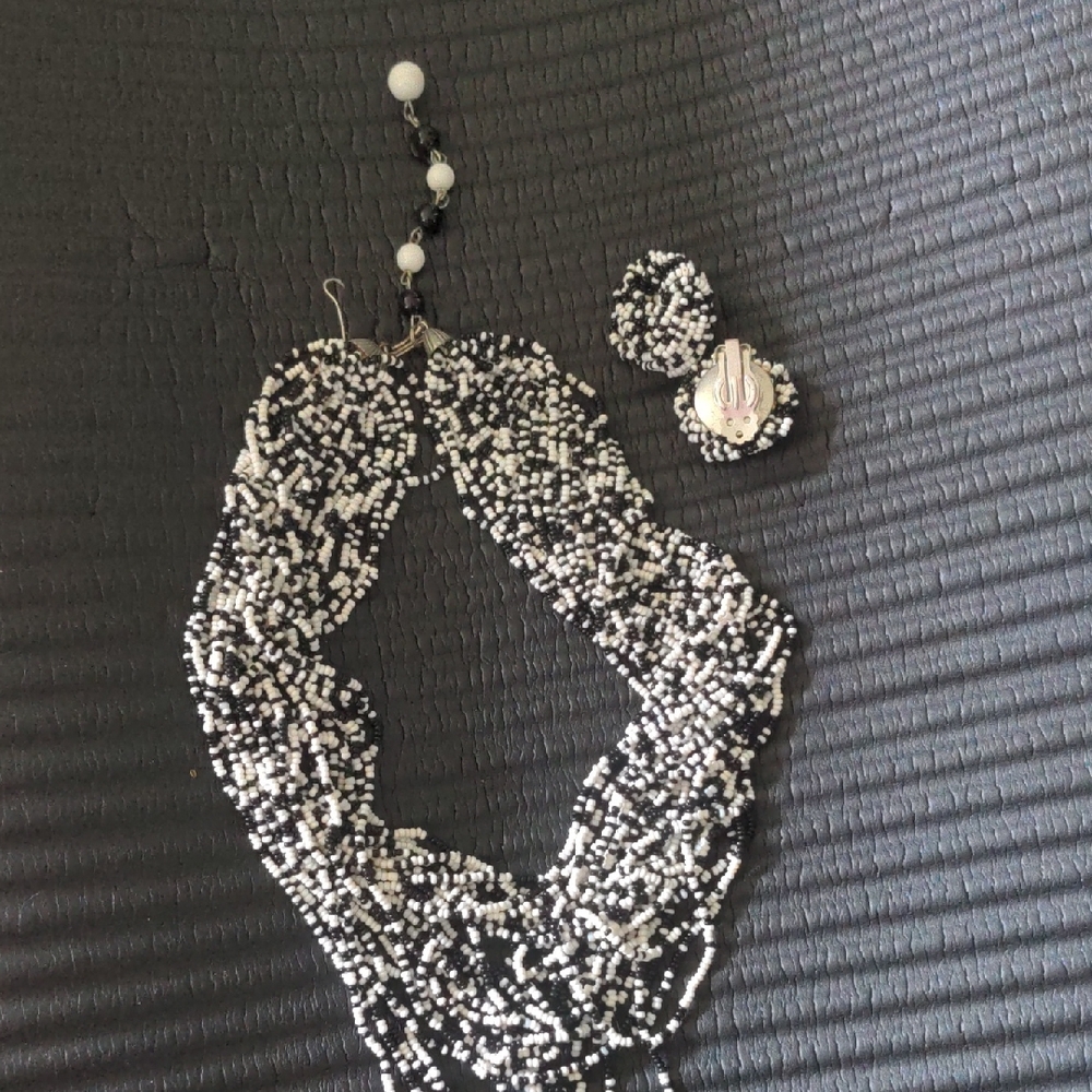 Elegant Black and White Beaded Necklace and Earring Set